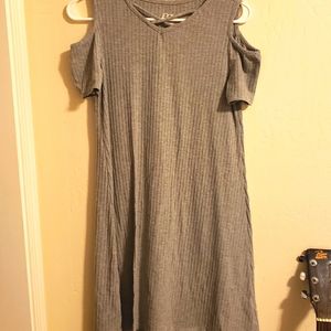 2 t-shirt dresses